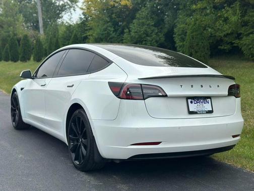 2020 Tesla Model 3 Standard Range Plus