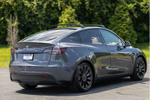 2023 Tesla Model Y Performance AWD