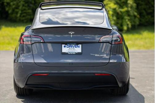 2023 Tesla Model Y Performance AWD