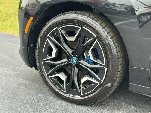 2023 BMW iX M60 xDrive AWD