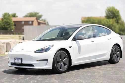 2022 Tesla Model 3 Long Range