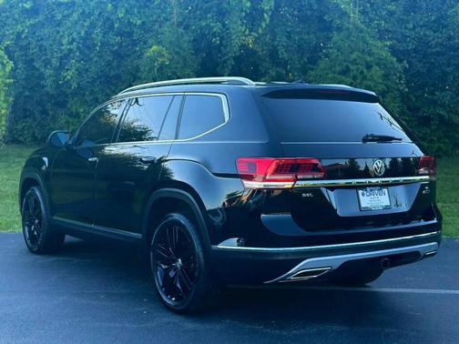 2018 Volkswagen Atlas 3.6L SEL Premium