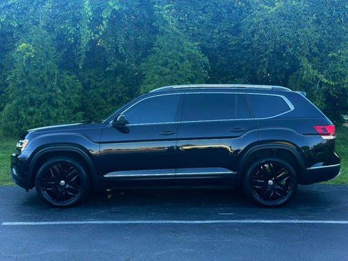 2018 Volkswagen Atlas 3.6L SEL Premium