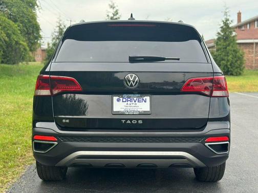 2023 Volkswagen Taos SE FWD