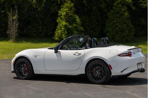 2016 Mazda MX-5 Miata Club