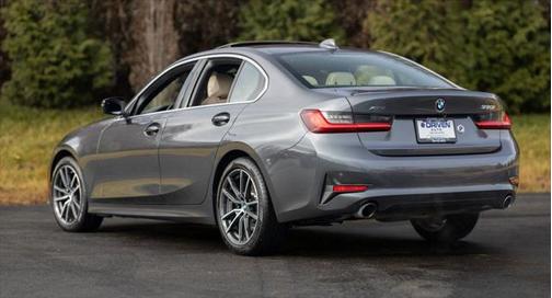 2022 BMW 330 i xDrive