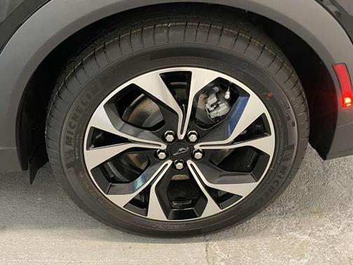 Shadow Black 2024 Ford Mustang Mach-E Select