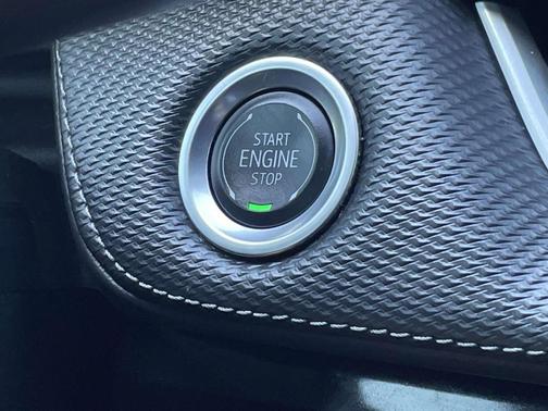 Summit White 2025 Chevrolet Equinox LT