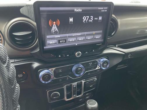 Granite Crystal Clearcoat Metallic 2020 Jeep Gladiator Sport