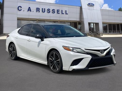 Wind Chill Pearl 2019 Toyota Camry XSE