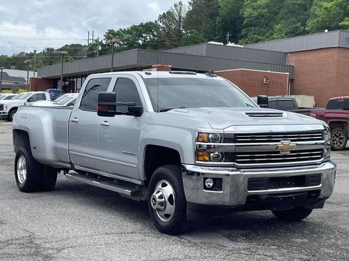 Silver Ice Metallic 2017 Chevrolet Silverado 3500 LT