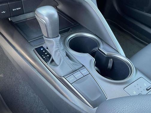 Red 2024 Toyota Camry SE