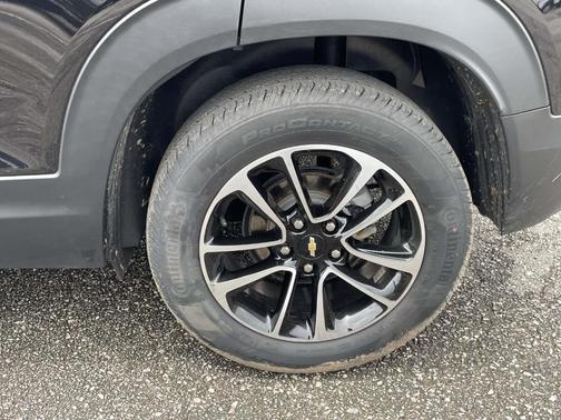 Black Metallic 2024 Chevrolet Trailblazer LT