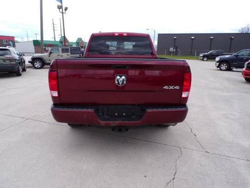 Delmonico Red Pearlcoat 2018 RAM 1500 Express