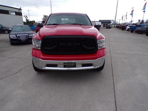 2018 RAM 1500 SLT