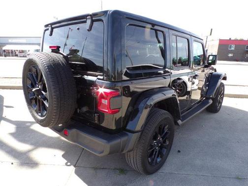 2022 Jeep Wrangler Unlimited 4xe Sahara