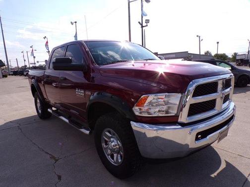 2017 RAM 2500 Tradesman Crew Cab 4x4 6'4' Box