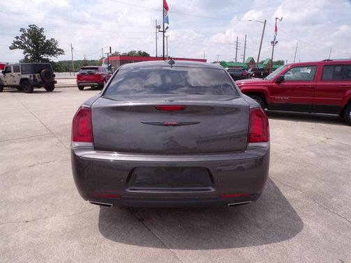 2021 Chrysler 300 S