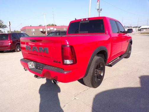 2018 RAM 1500 Night Crew Cab 4x4 5'7' Box