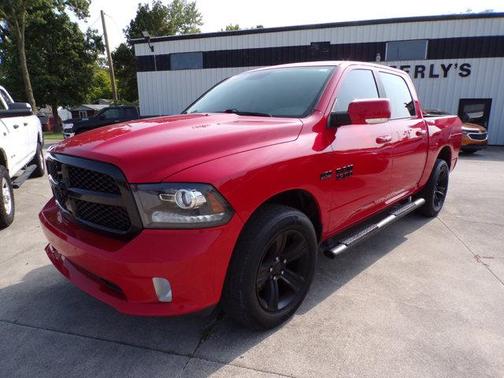 2018 RAM 1500 Night Crew Cab 4x4 5'7' Box