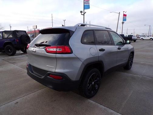 2015 Jeep Cherokee Sport