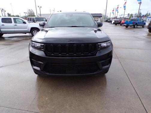2024 Jeep Grand Cherokee Altitude