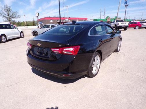 2021 Chevrolet Malibu FWD LT