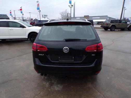 2015 Volkswagen Golf SportWagen TDI SEL 4-Door