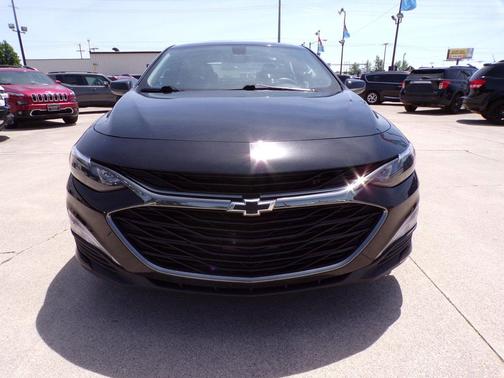 Mosaic Black Metallic 2020 Chevrolet Malibu FWD LT