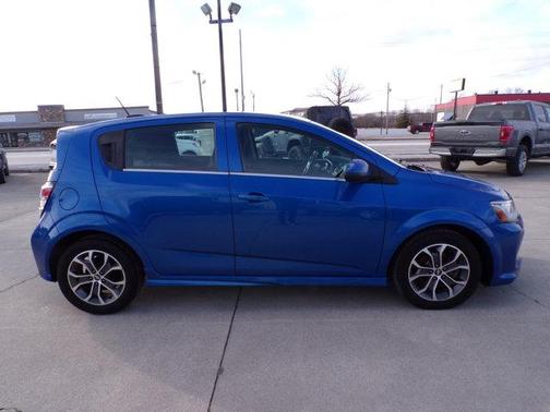 2017 Chevrolet Sonic LT