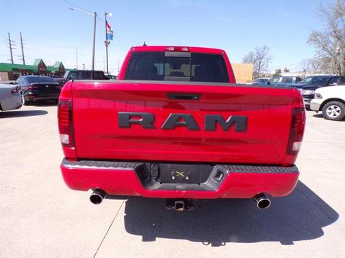 2017 RAM 1500 Night Crew Cab 4x2 5'7' Box