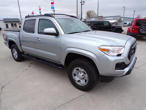 2022 Toyota Tacoma SR