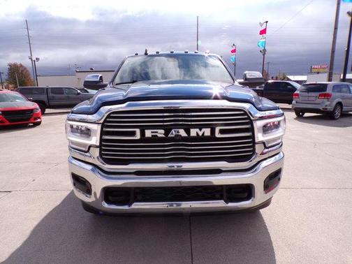 2021 RAM 2500 Laramie Crew Cab 4x4 6'4' Box