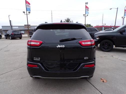 2016 Jeep Cherokee Overland