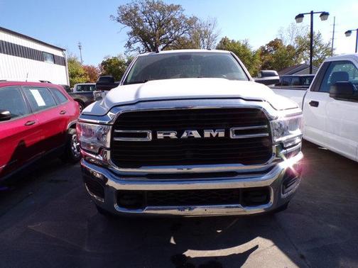 2019 RAM 2500 Big Horn Crew Cab 4x4 6'4' Box