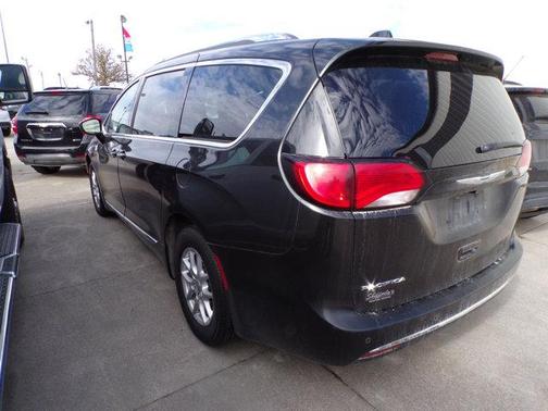 2018 Chrysler Pacifica Touring-L