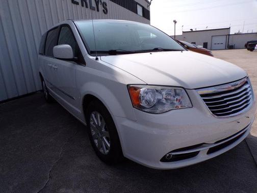 2013 Chrysler Town & Country Touring
