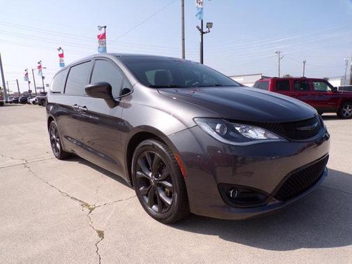 2019 Chrysler Pacifica Touring Plus