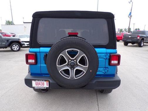 2022 Jeep Wrangler Unlimited Sport