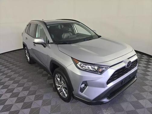 2020 Toyota RAV4 XLE Premium
