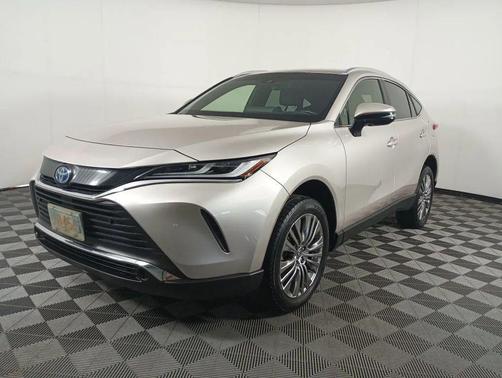 2022 Toyota Venza XLE