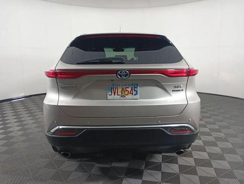 2022 Toyota Venza XLE