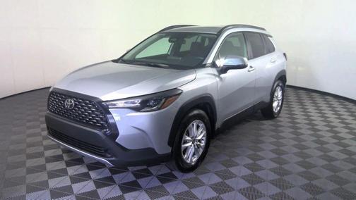 2024 Toyota Corolla Cross LE