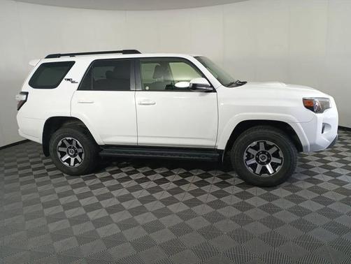 2024 Toyota 4Runner TRD Off Road
