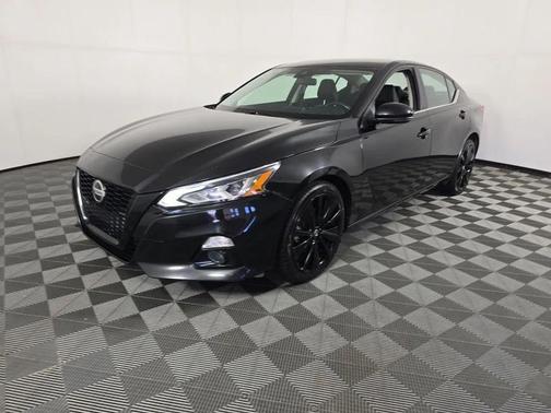 2022 Nissan Altima SR Intelligent AWD