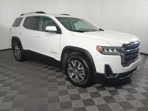 2023 GMC Acadia AWD SLT