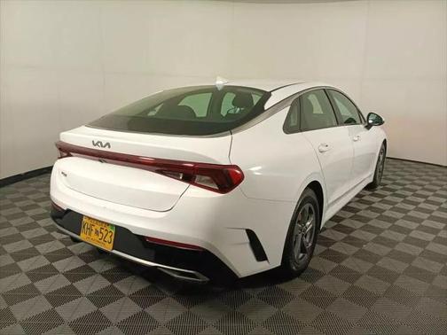 2022 Kia K5 LXS