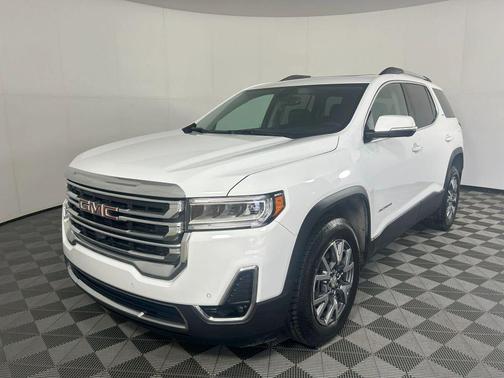 2023 GMC Acadia AWD SLT