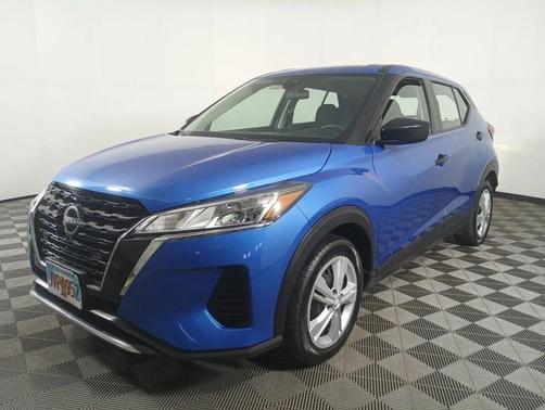 Electric Blue Metallic 2022 Nissan Kicks S