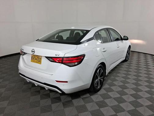 White 2022 Nissan Sentra SV